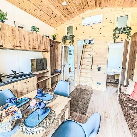 Tiny Haus Glockenalm-villa Kunterbunt By Interhome * フィッシュバッハウ